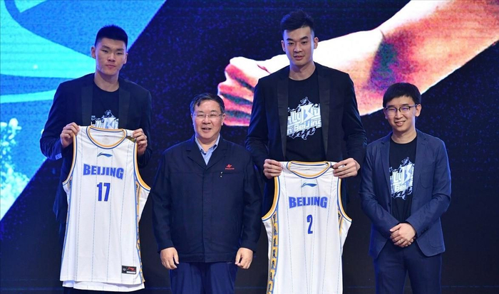 s15竞猜-签约麦基！周琦替补地位不保，场均3.6分白拿顶薪，明年合同到期|北京队|范子铭|中锋|贾维尔-麦基|北京首钢_新浪体育_新浪新闻