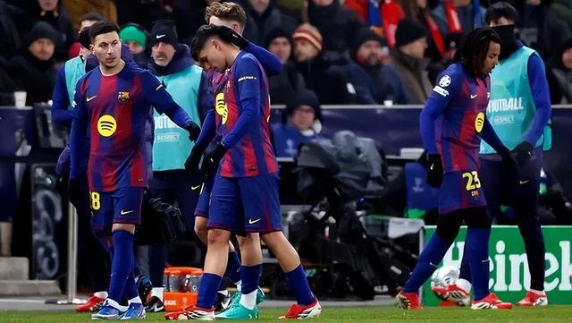 s15投注-巴萨大腿伤了！曝佩德里右腿腿筋受伤 预计伤停1个月