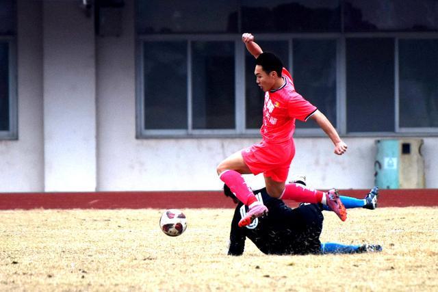 桂林市七星区队主场3：0大胜柳州市融水苗族自治县队