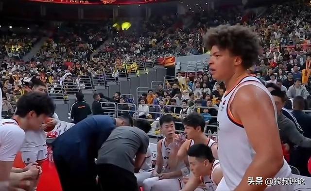 lol竞猜-CBA杯八进四焦点战：广东残阵挑战卫冕冠军，单场决胜引爆关注