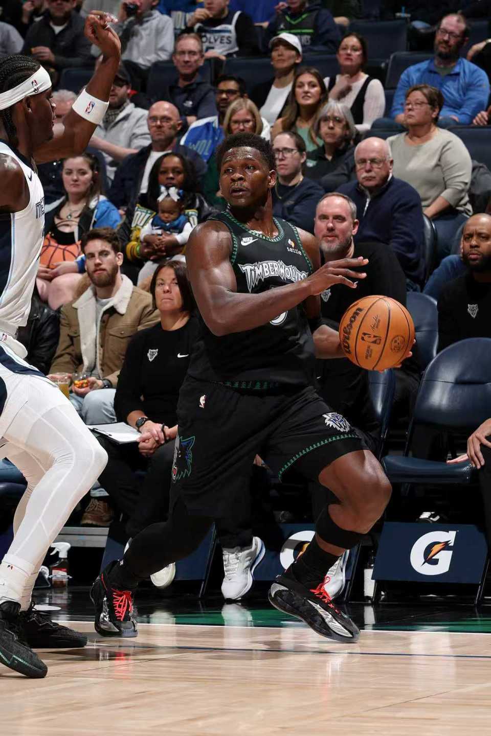 LOL英雄联盟官方下注平台-森林狼拒灰熊17分逆转：华子41+6+5神迹超科比历史第二 仅输乔丹